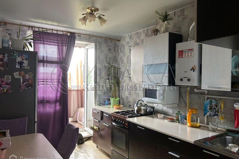 Продаётся 1-комнатная квартира, 41.7 м²