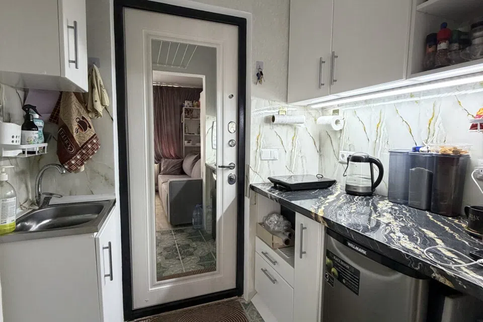 Продаётся 1-комнатная квартира, 12.98 м²