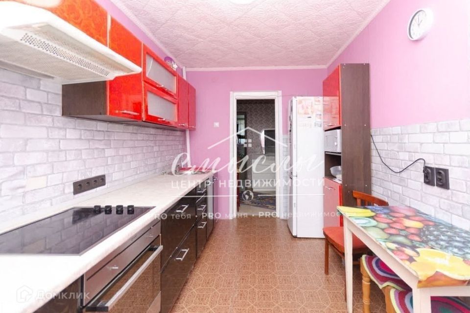 Продаётся 3-комнатная квартира, 60.5 м²