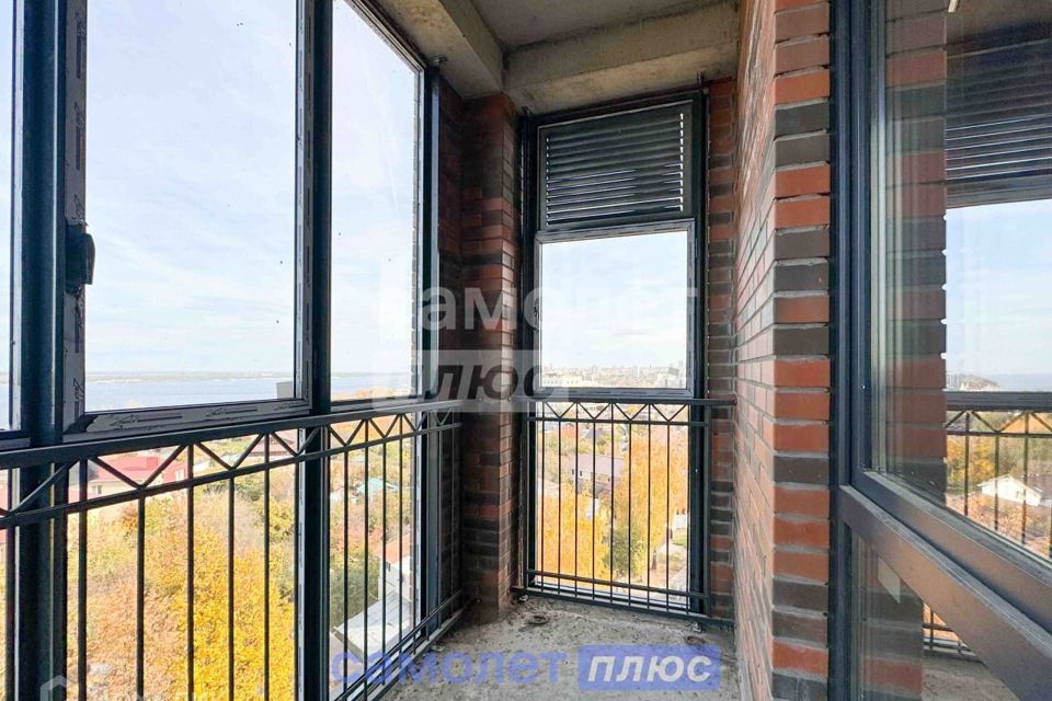 Продаётся 2-комнатная квартира, 71.2 м²