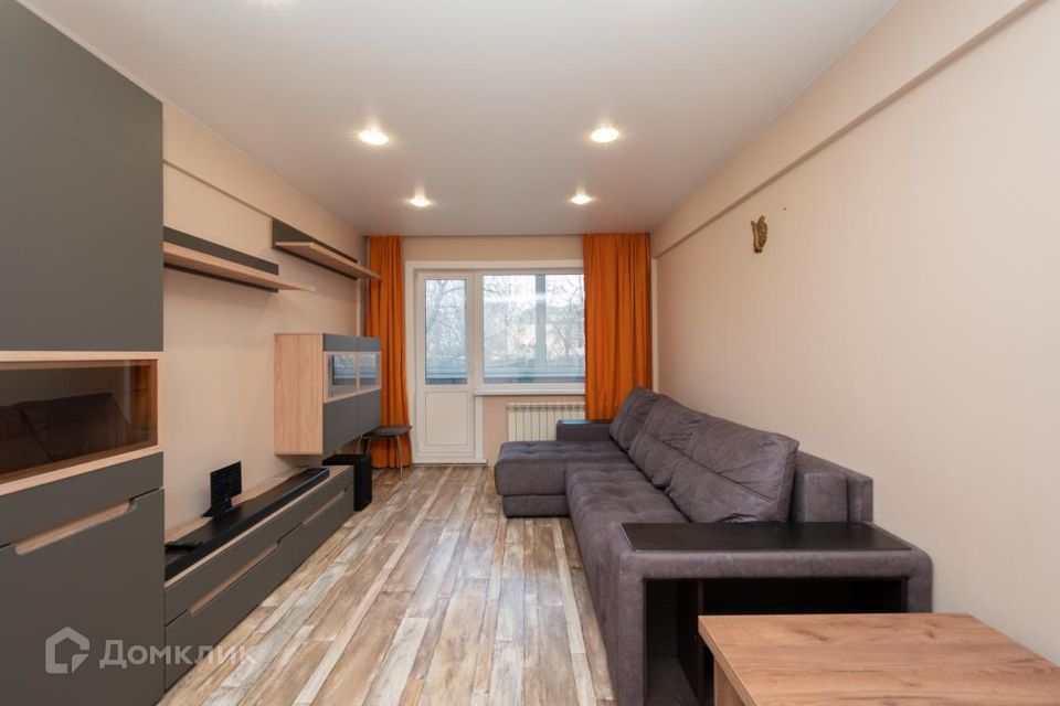 Продаётся 3-комнатная квартира, 60.7 м²