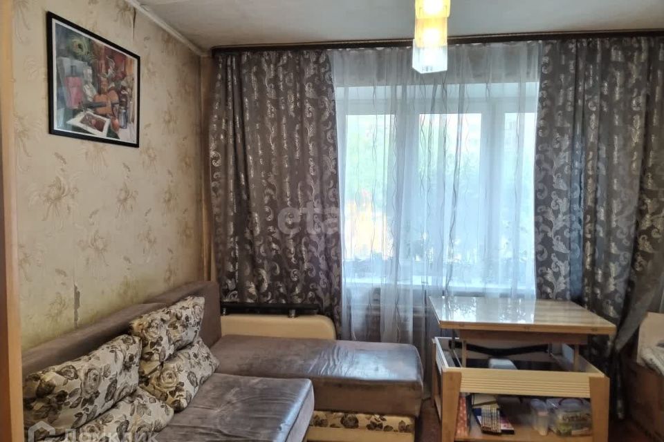 Продаётся 4-комнатная квартира, 70.1 м²