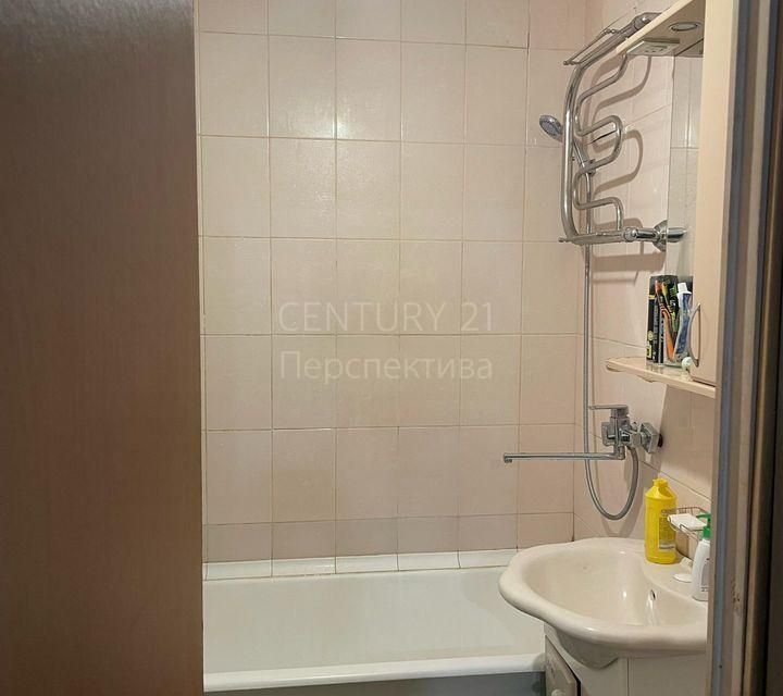 Продаётся 1-комнатная квартира, 42.3 м²