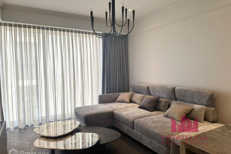 Сдаётся 2-комнатная квартира, 62 м²