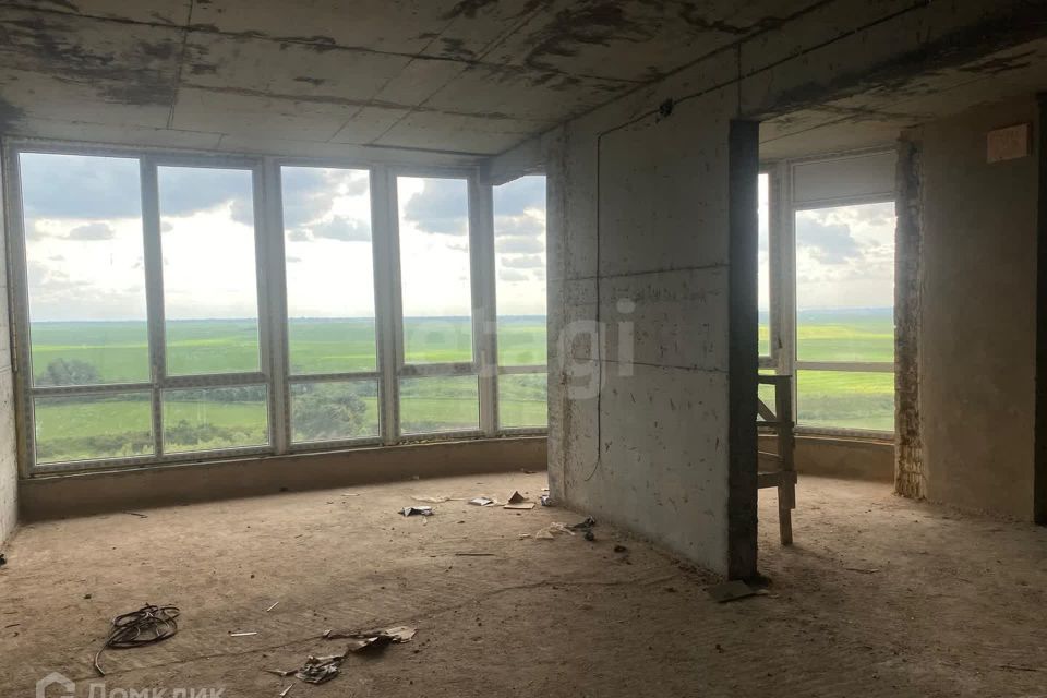 Продаётся 1-комнатная квартира, 68 м²