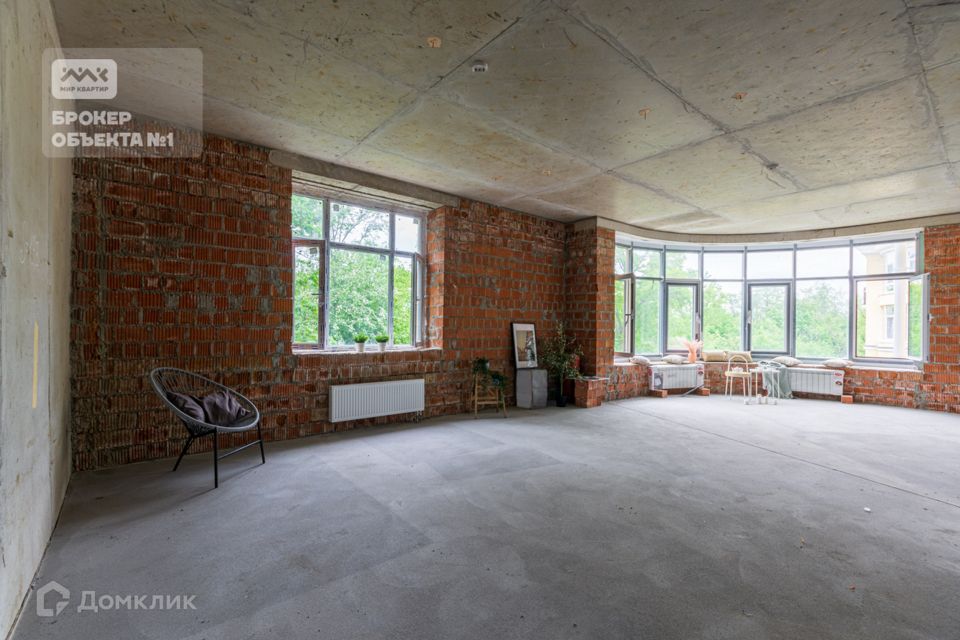 Продаётся 2-комнатная квартира, 93.9 м²