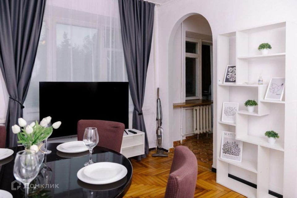 Продаётся 3-комнатная квартира, 56.6 м²