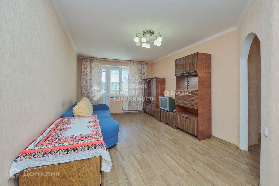 Продаётся 1-комнатная квартира, 49 м²