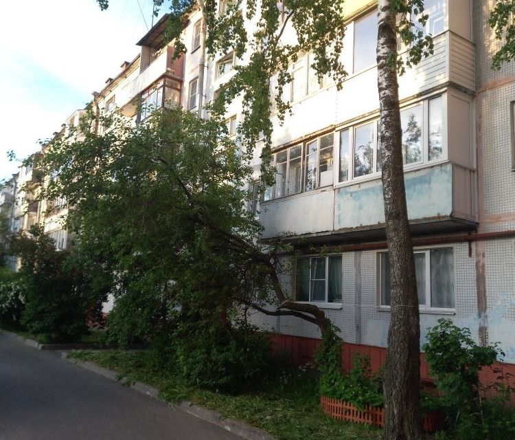 Продаётся 4-комнатная квартира, 61.9 м²