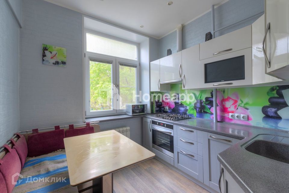 Продаётся 3-комнатная квартира, 70.1 м²
