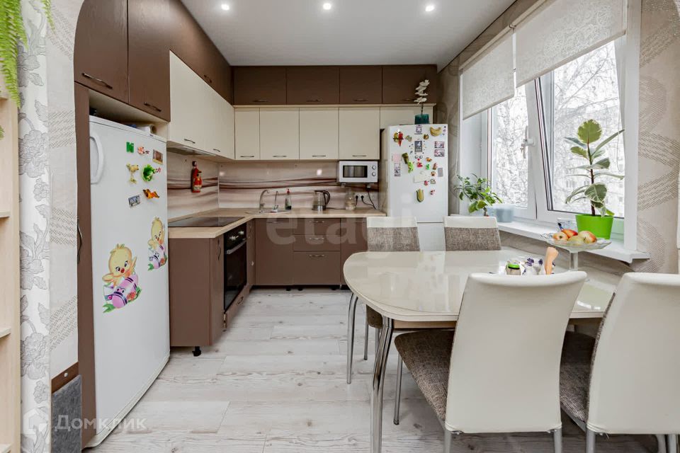 Продаётся 3-комнатная квартира, 60.6 м²