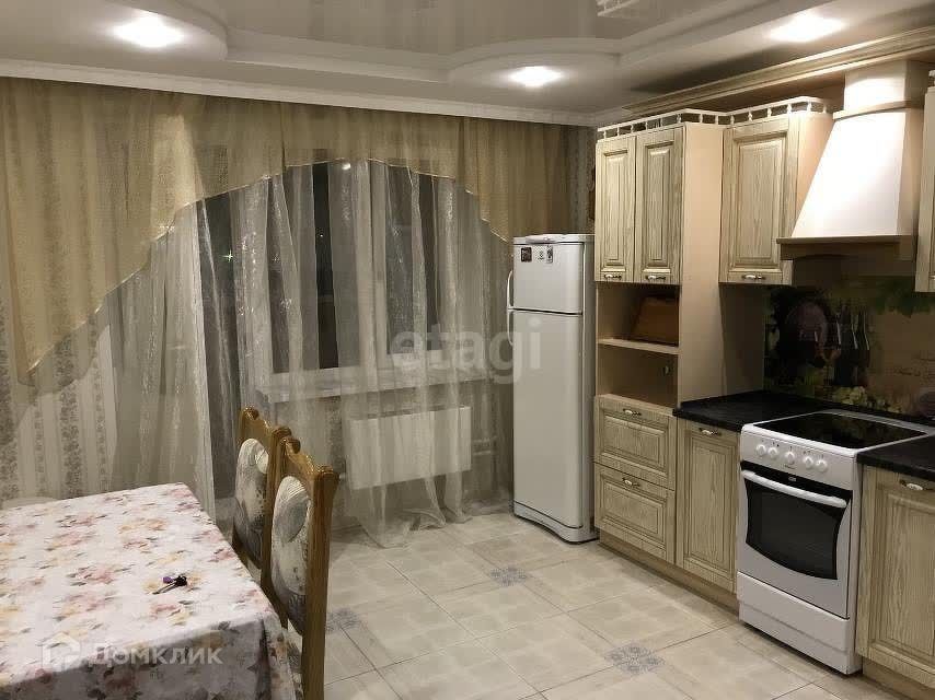 Продаётся 3-комнатная квартира, 90 м²