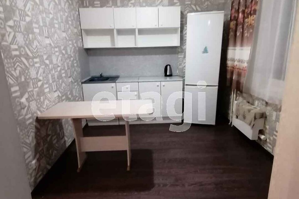 Сдаётся 1-комнатная квартира, 43 м²