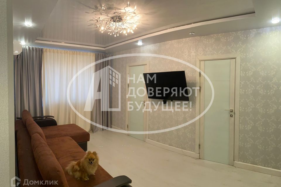Продаётся 4-комнатная квартира, 60.7 м²