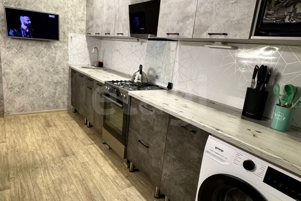 Сдаётся 2-комнатная квартира, 55 м²