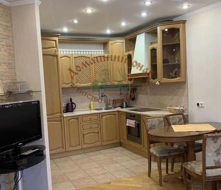Сдаётся 3-комнатная квартира, 58 м²