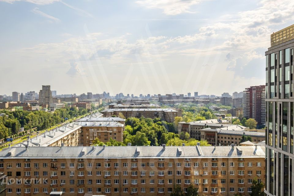 Продаётся 3-комнатная квартира, 113 м²