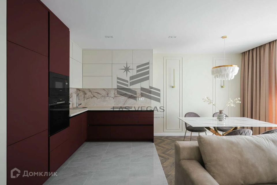 Сдаётся 2-комнатная квартира, 56 м²