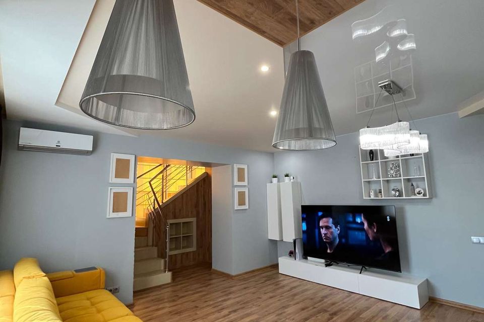 Продаётся 3-комнатная квартира, 90 м²