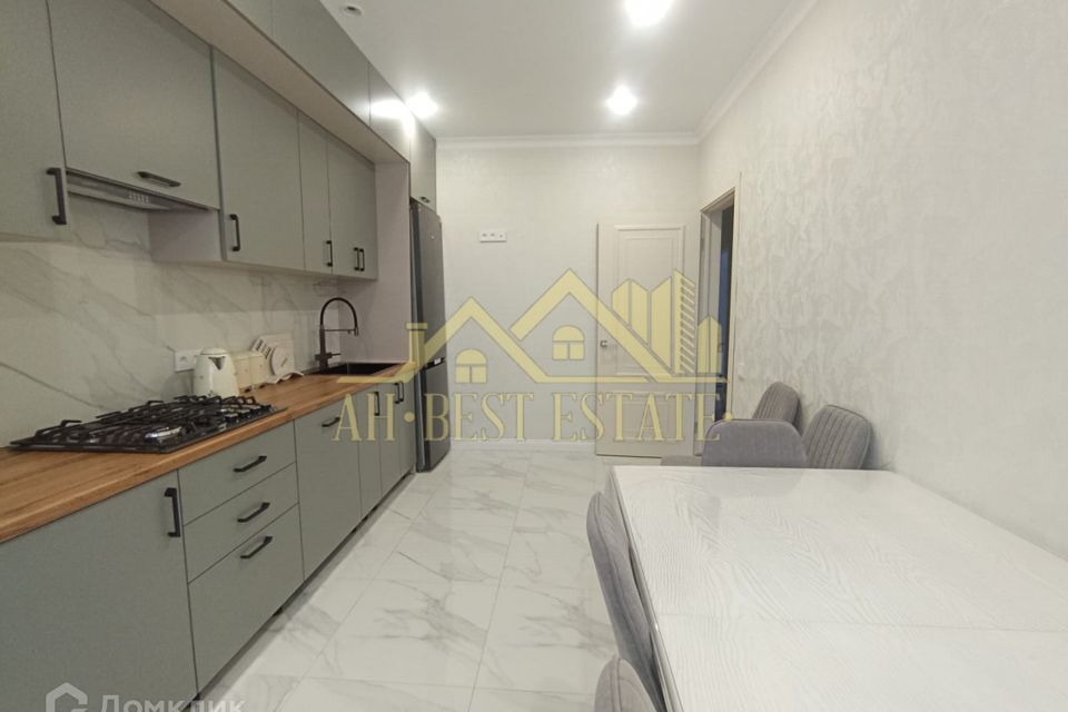 Продаётся 3-комнатная квартира, 90 м²
