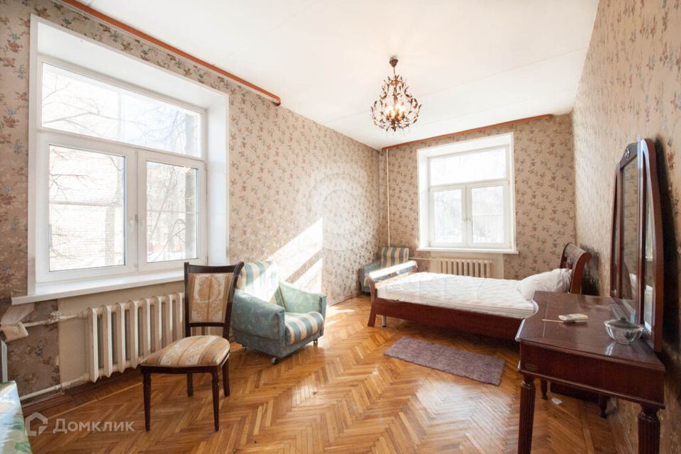 Сдаётся 4-комнатная квартира, 100 м²