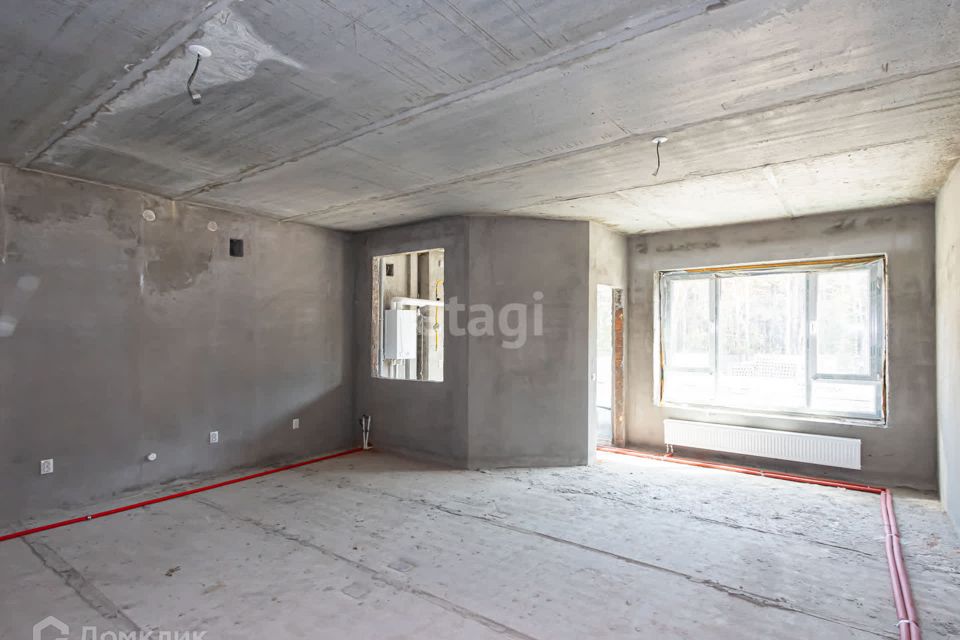 Продаётся 2-комнатная квартира, 79.6 м²