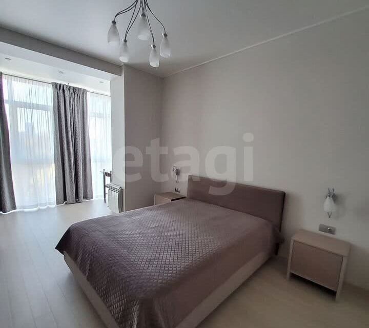 Продаётся 2-комнатная квартира, 77.6 м²