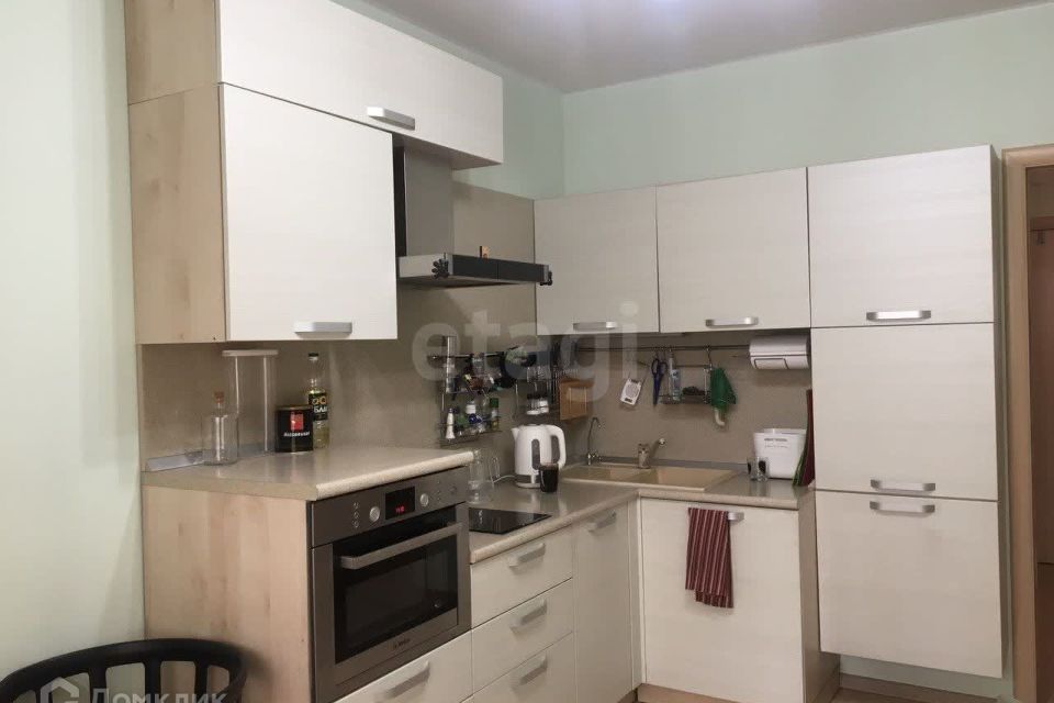Продаётся 1-комнатная квартира, 48 м²