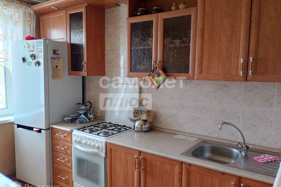 Продаётся 3-комнатная квартира, 61.4 м²