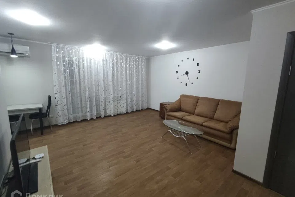 Сдаётся 2-комнатная квартира, 54 м²