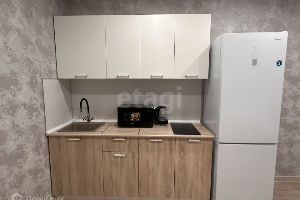 Сдаётся 1-комнатная квартира, 42 м²