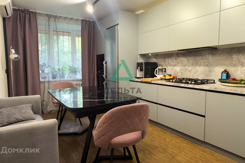 Продаётся 3-комнатная квартира, 103.4 м²