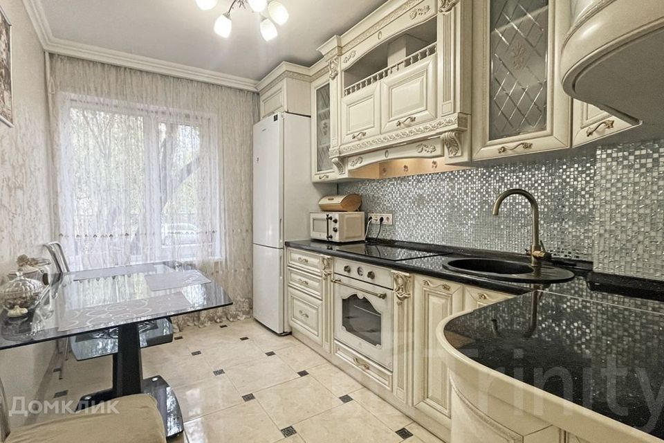 Продаётся 3-комнатная квартира, 65 м²