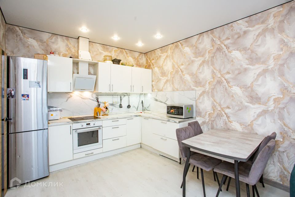 Продаётся 3-комнатная квартира, 63.9 м²
