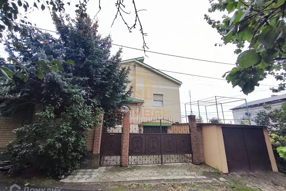 Продаётся 2-этажный дом, 160.4 м²