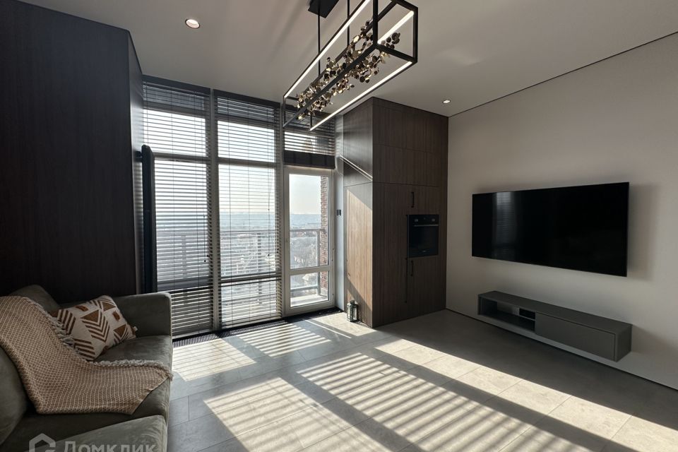 Продаётся 1-комнатная квартира, 58 м²