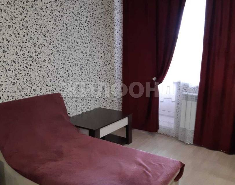 Продаётся 1-комнатная квартира, 39.7 м²