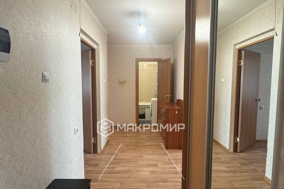 Продаётся 2-комнатная квартира, 67.2 м²