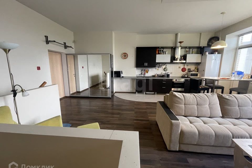Продаётся 3-комнатная квартира, 77 м²