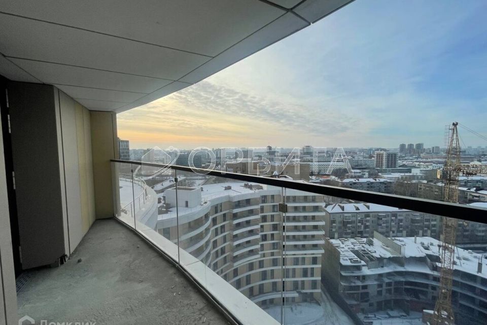 Продаётся 3-комнатная квартира, 118.7 м²