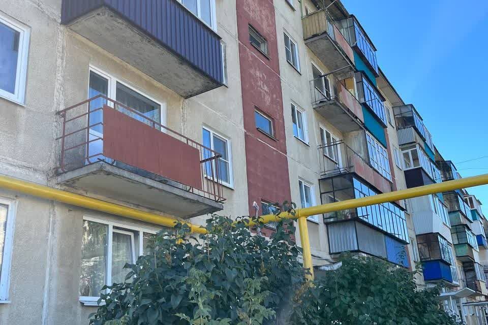 Продаётся 3-комнатная квартира, 61.5 м²