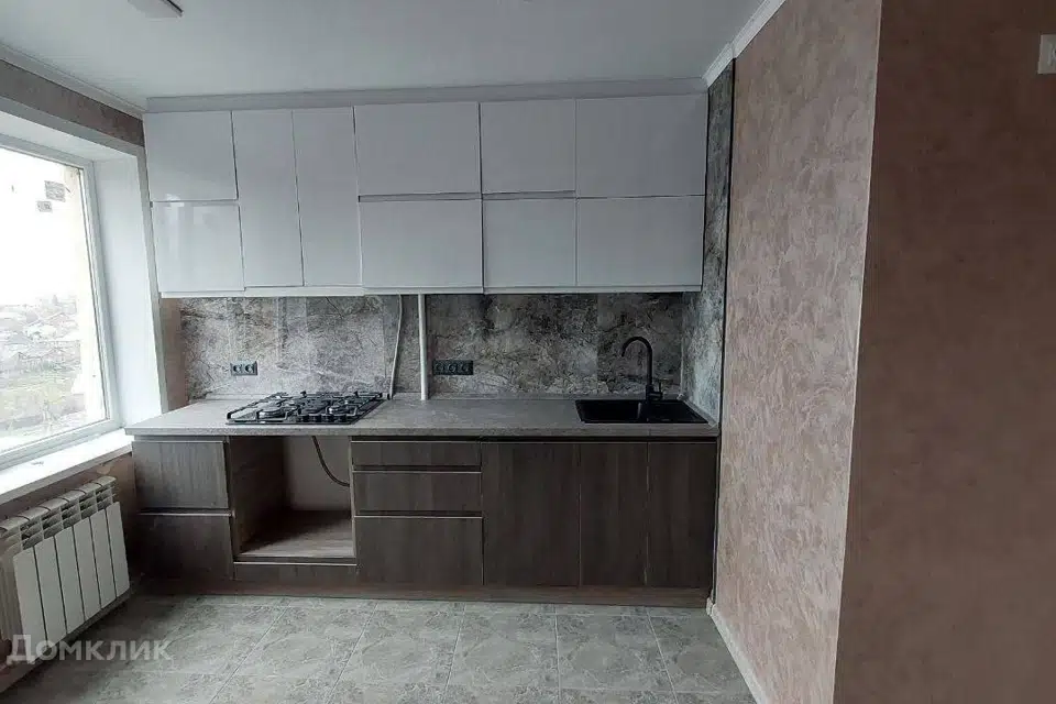 Продаётся 3-комнатная квартира, 58.3 м²