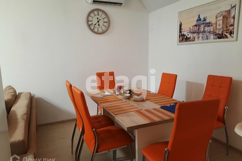 Продаётся 2-комнатная квартира, 52.8 м²