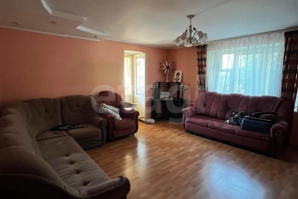 Продаётся 3-комнатная квартира, 97.7 м²
