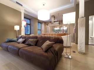 Продаётся 2-комнатная квартира, 125 м²