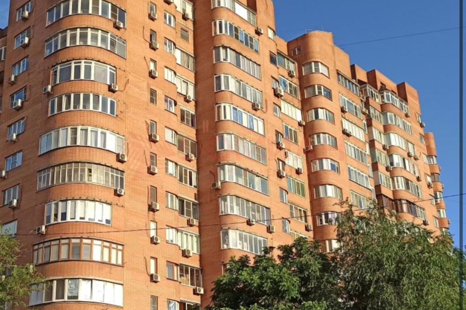Продаётся 3-комнатная квартира, 121 м²