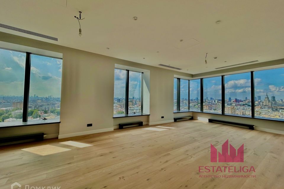 Сдаётся 4-комнатная квартира, 126 м²