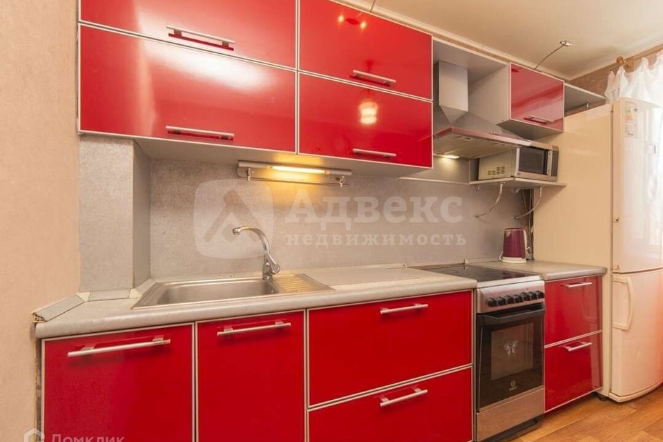 Продаётся 4-комнатная квартира, 73.2 м²
