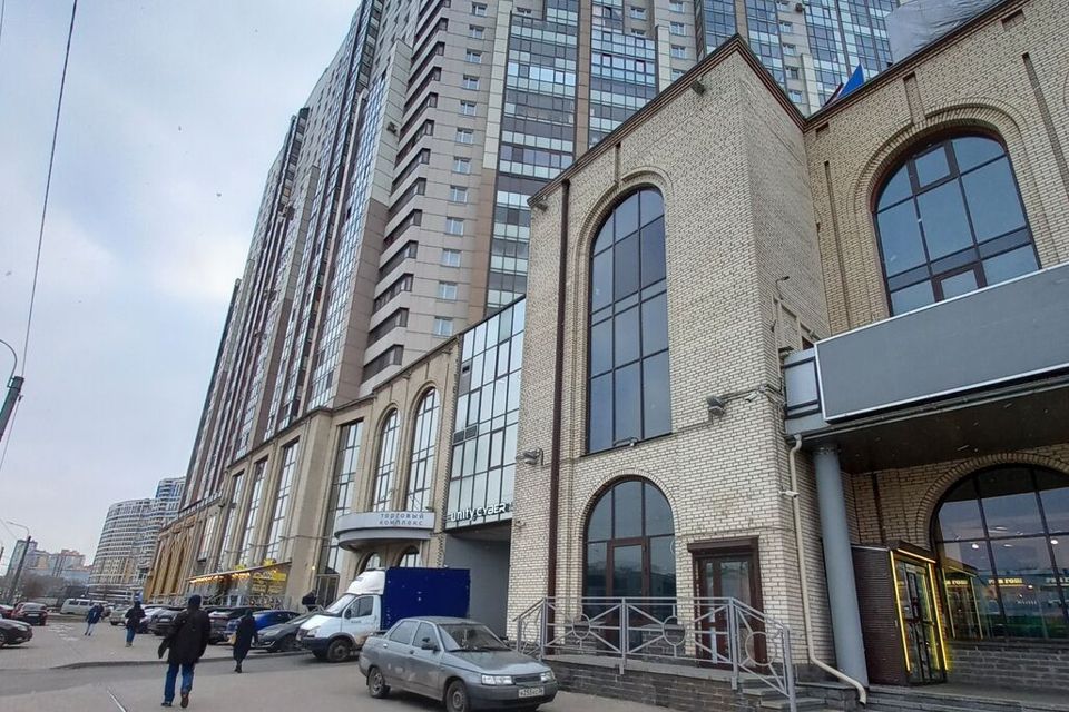Продаётся 4-комнатная квартира, 120 м²