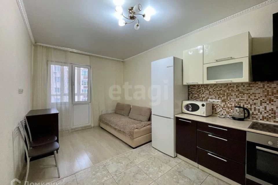 Сдаётся 1-комнатная квартира, 40 м²